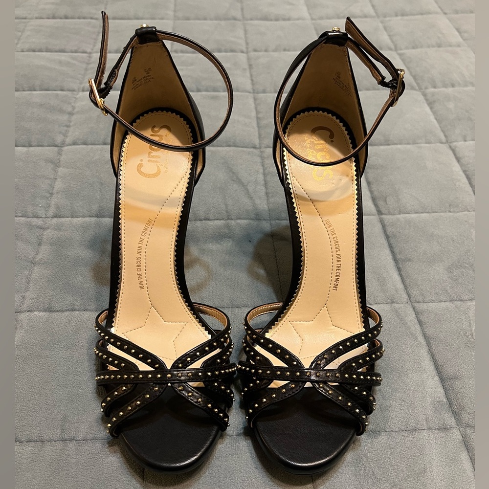 Black heels with gold studs